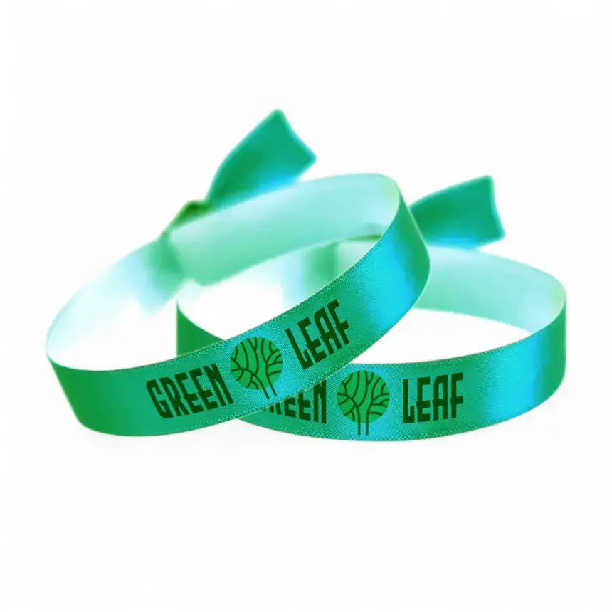 dos pulseras de tela verde personalizadas con las palabras green leaf